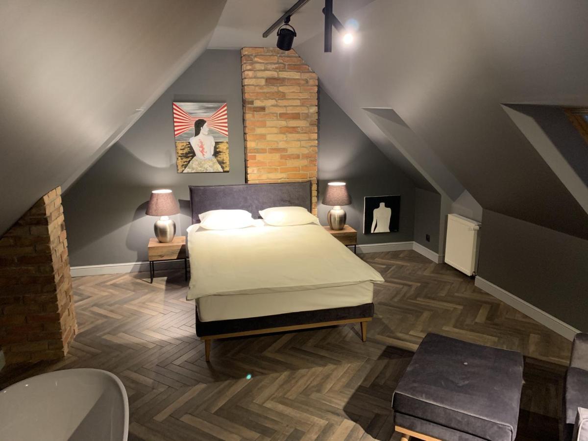 Old Town Luxury Apartment *
