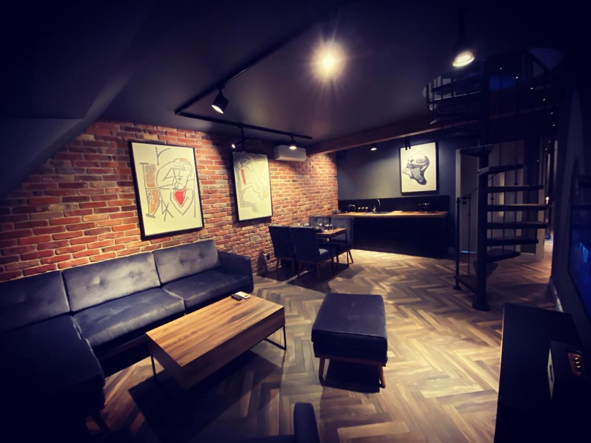Old Town Luxury Apartment *