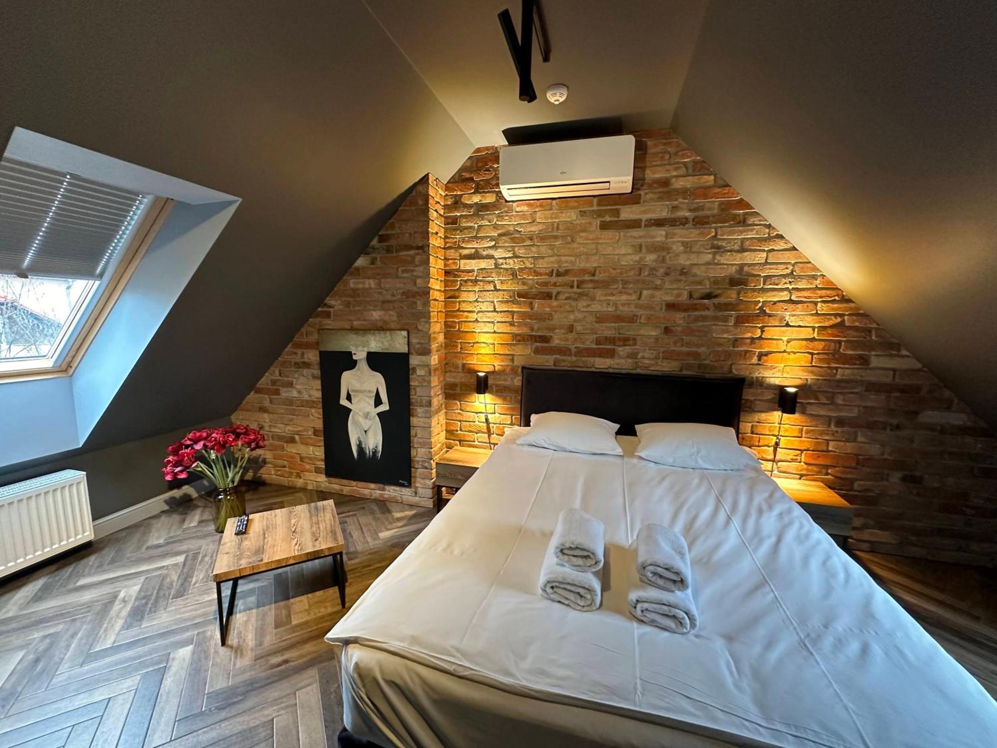 Old Town Luxury Apartment